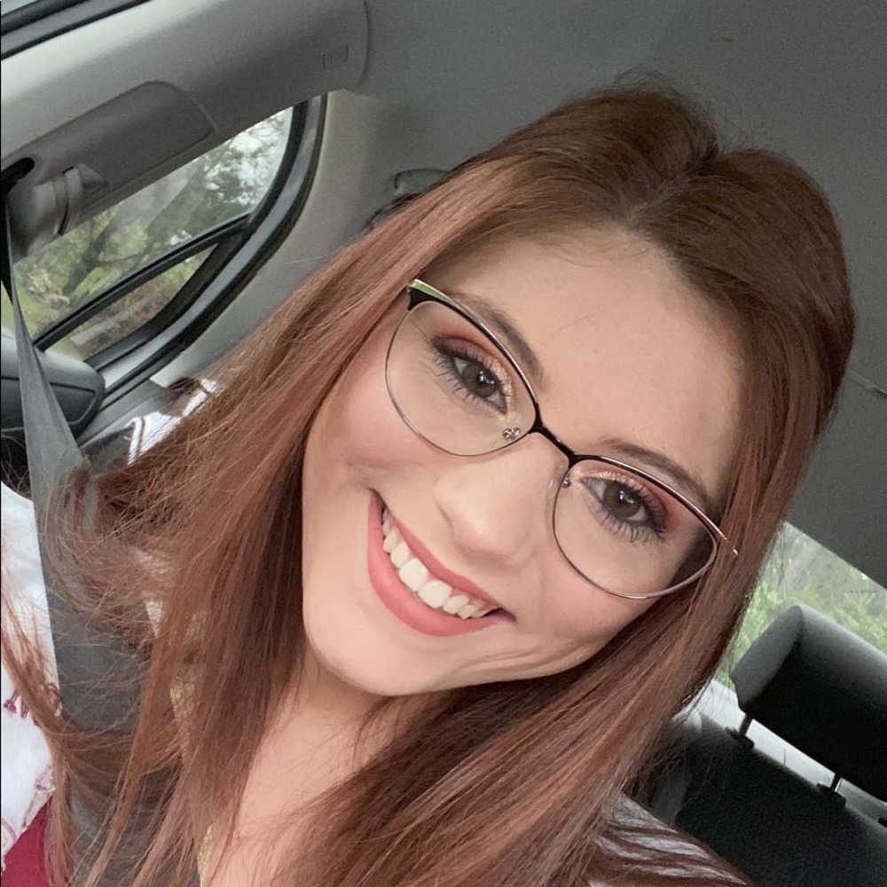 Meet your Posher, Naudia